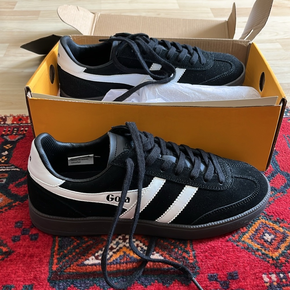 Gola Black and White Sneakers Sleek Athletic Style